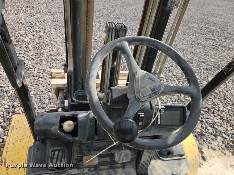 image for item YA2969 Hyundai 30D-9 forklift