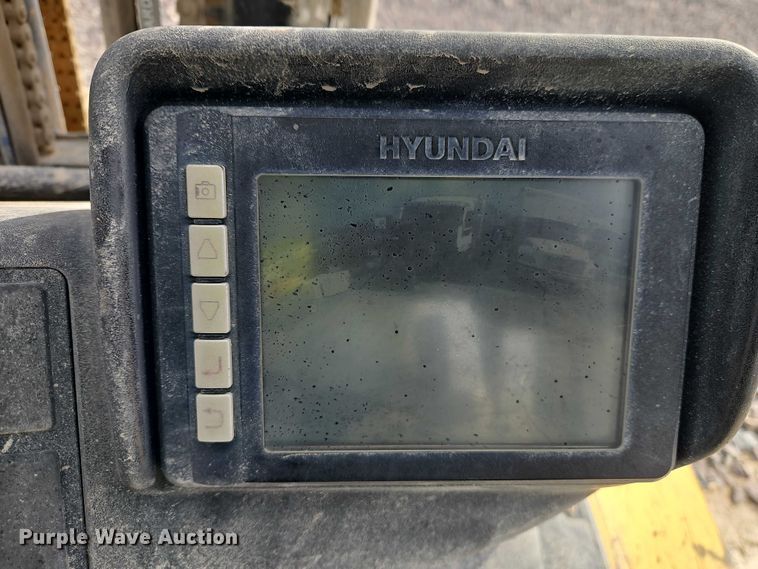 image for item YA2969 Hyundai 30D-9 forklift
