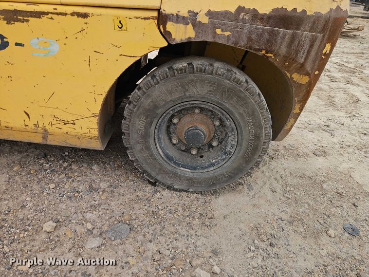 image for item YA2969 Hyundai 30D-9 forklift