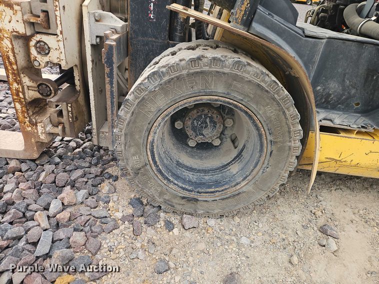 image for item YA2969 Hyundai 30D-9 forklift