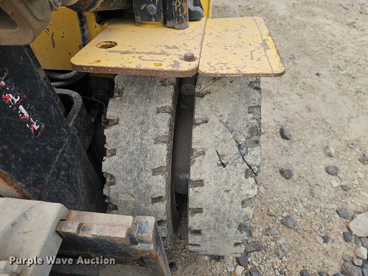 image for item YA2969 Hyundai 30D-9 forklift