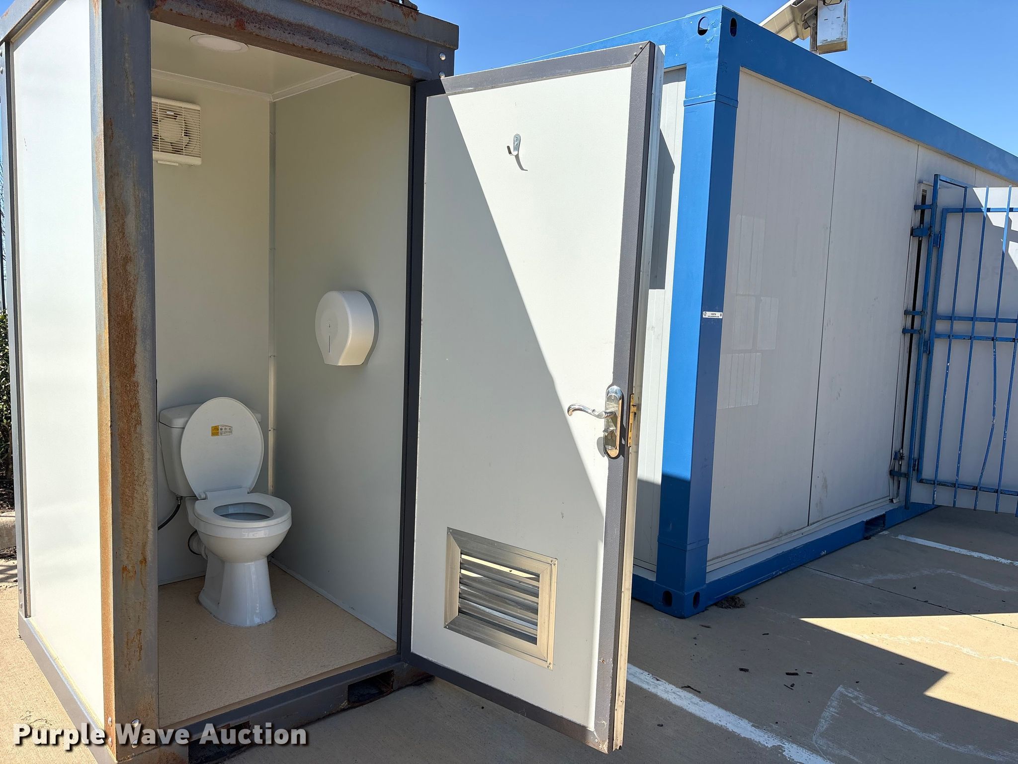 Suihe Single stall ECCN EAR99 portable bathroom in Dallas, TX | Item ...
