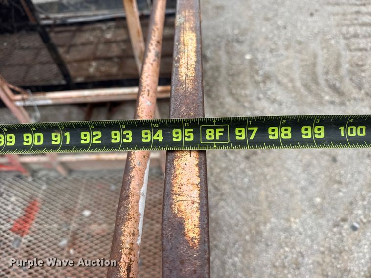 image for item DO8468 (2) man baskets