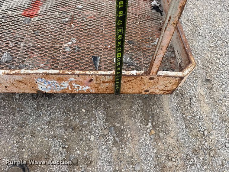 image for item DO8468 (2) man baskets