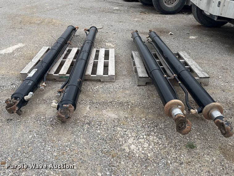 image for item DO8469 (4) dump bed cylinders