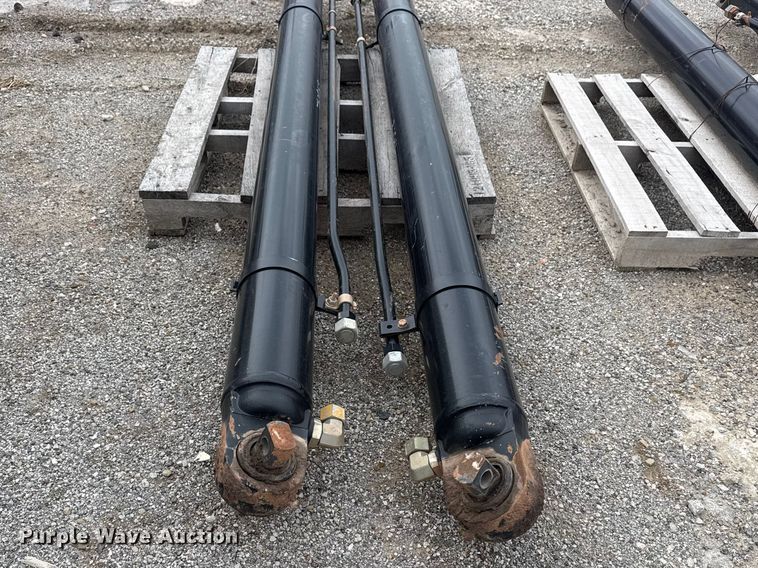 image for item DO8469 (4) dump bed cylinders