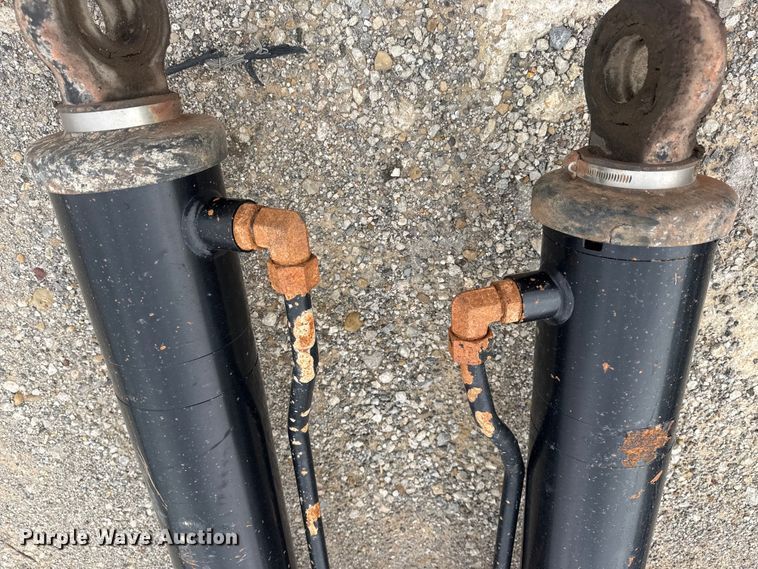 image for item DO8469 (4) dump bed cylinders