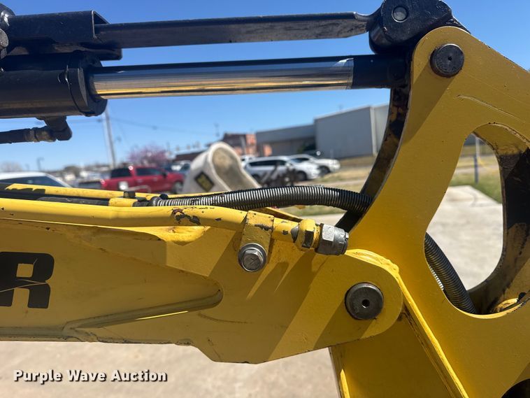 image for item DO8477 2018 Yanmar ViO17-A mini excavator