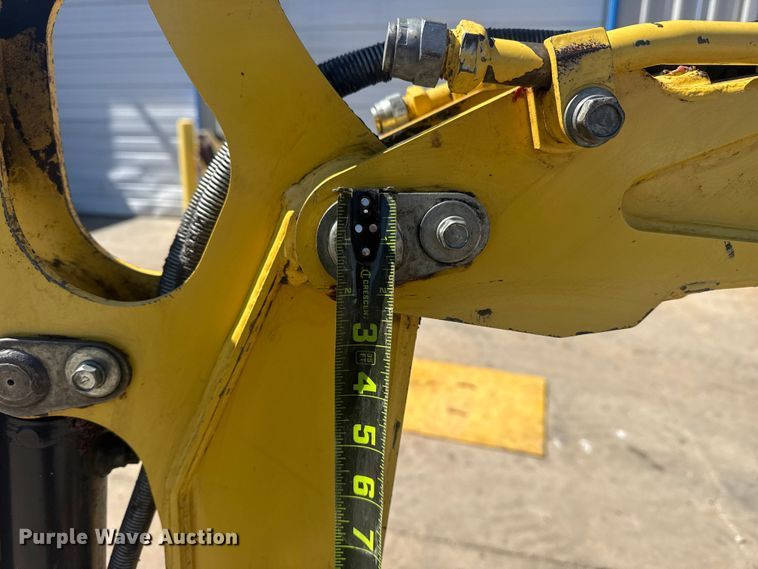 image for item DO8477 2018 Yanmar ViO17-A mini excavator