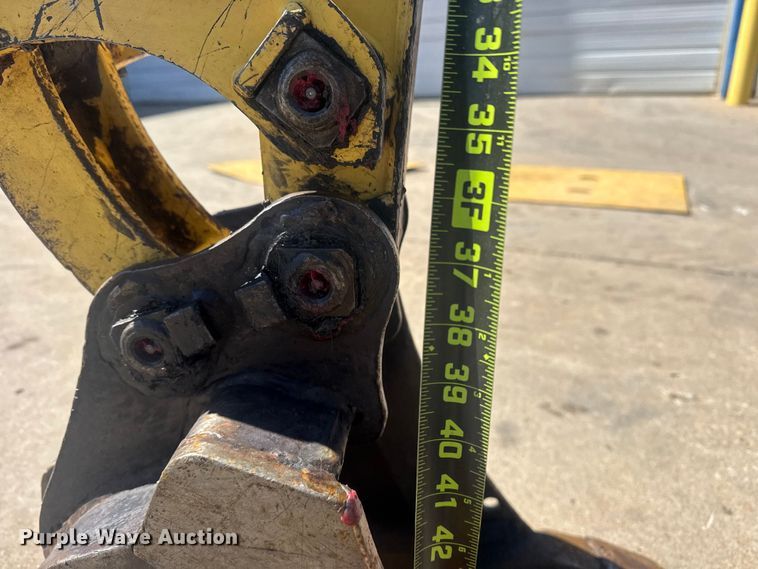 image for item DO8477 2018 Yanmar ViO17-A mini excavator