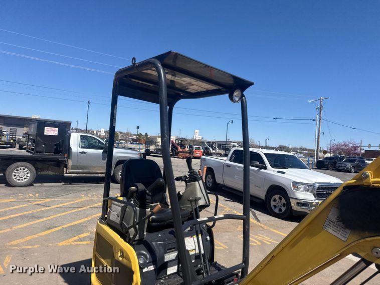 image for item DO8477 2018 Yanmar ViO17-A mini excavator