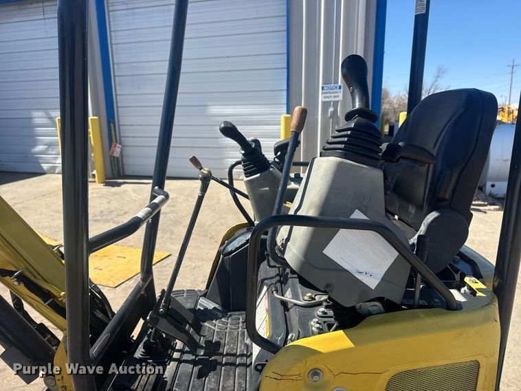 image for item DO8477 2018 Yanmar ViO17-A mini excavator