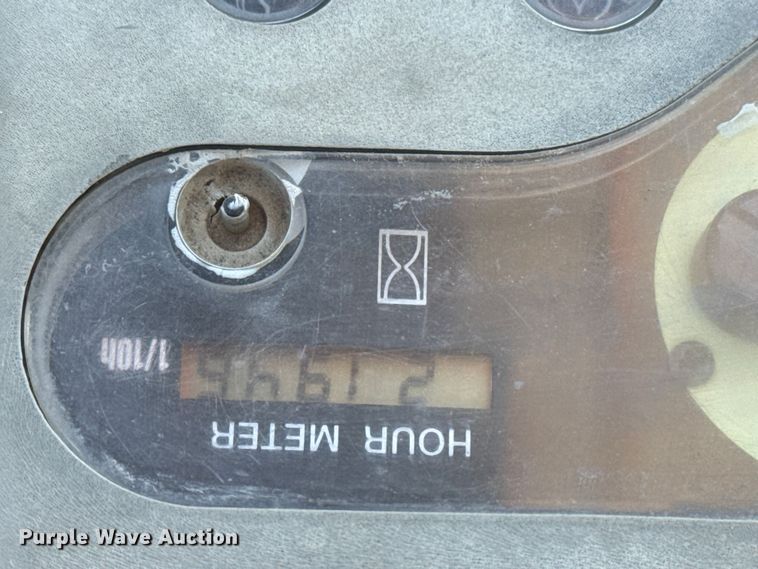 image for item DO8477 2018 Yanmar ViO17-A mini excavator