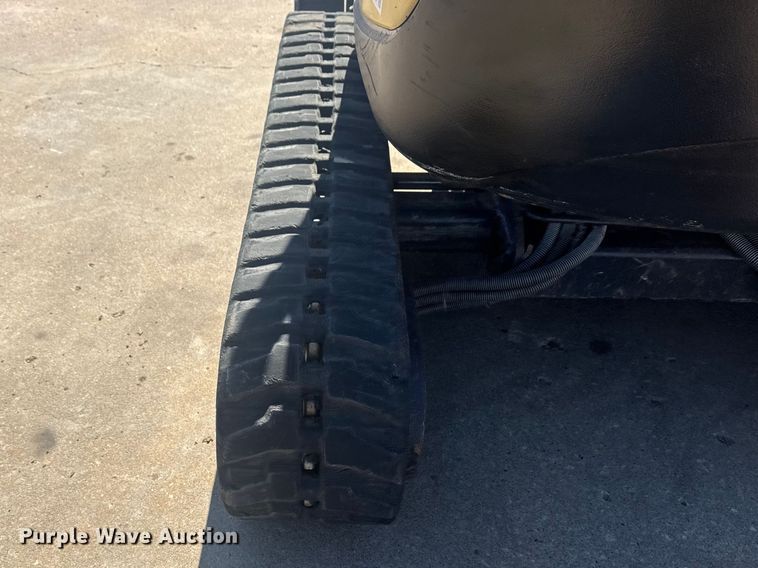 image for item DO8477 2018 Yanmar ViO17-A mini excavator