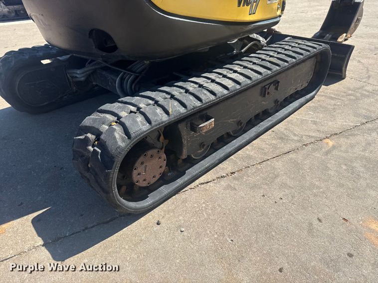 image for item DO8477 2018 Yanmar ViO17-A mini excavator