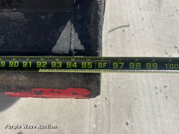 image for item DO8479 2011 Peterbilt 367 vacuum truck