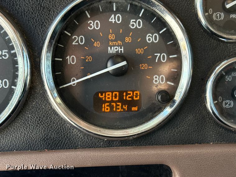 image for item DO8479 2011 Peterbilt 367 vacuum truck