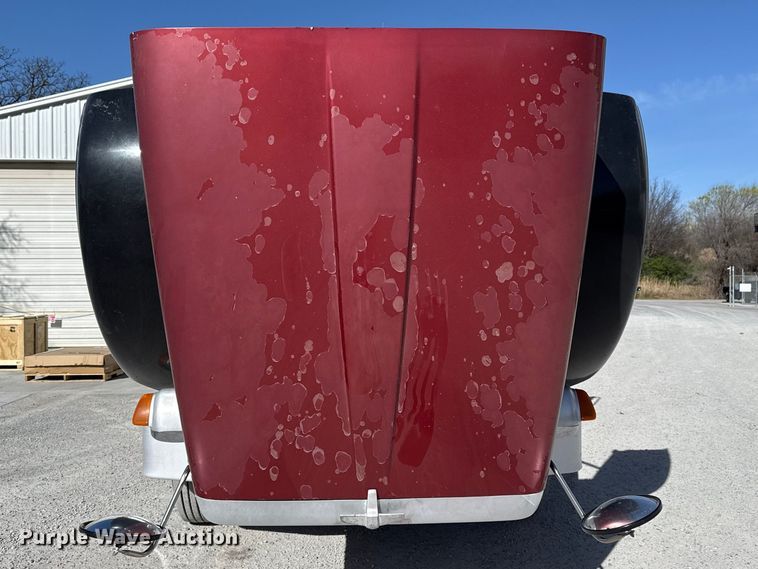 image for item DO8479 2011 Peterbilt 367 vacuum truck