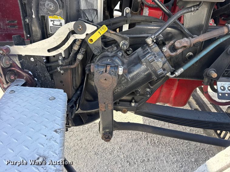 image for item DO8479 2011 Peterbilt 367 vacuum truck