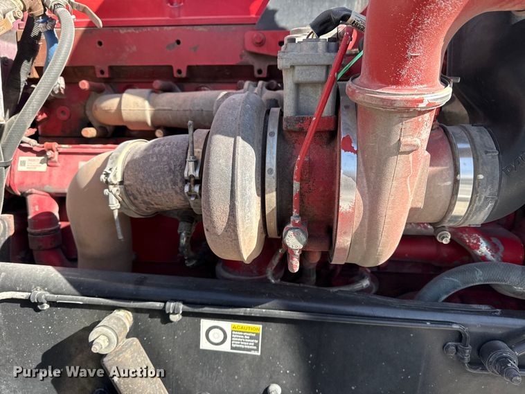 image for item DO8479 2011 Peterbilt 367 vacuum truck