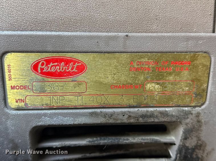 image for item DO8479 2011 Peterbilt 367 vacuum truck