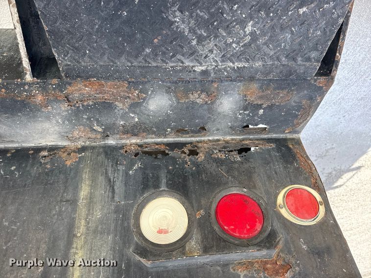 image for item DO8480 2008 Peterbilt 367 vacuum truck