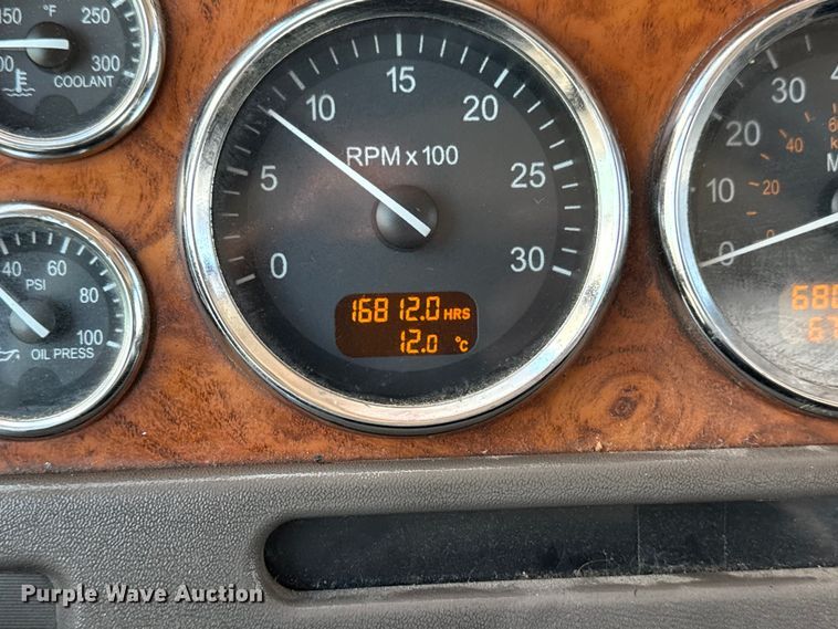 image for item DO8480 2008 Peterbilt 367 vacuum truck