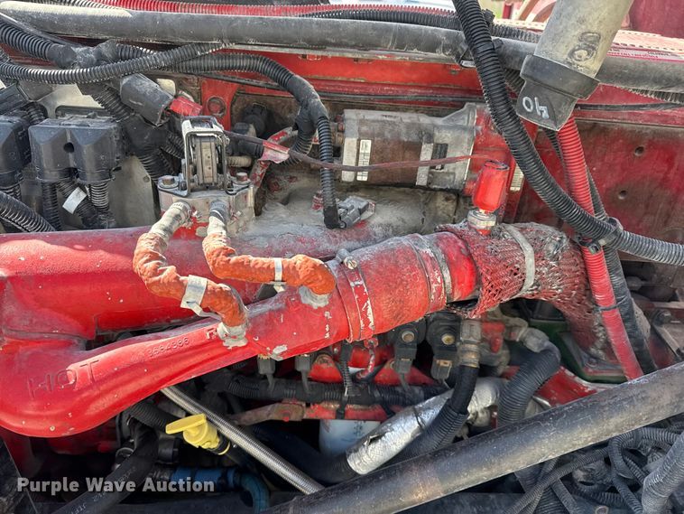 image for item DO8480 2008 Peterbilt 367 vacuum truck