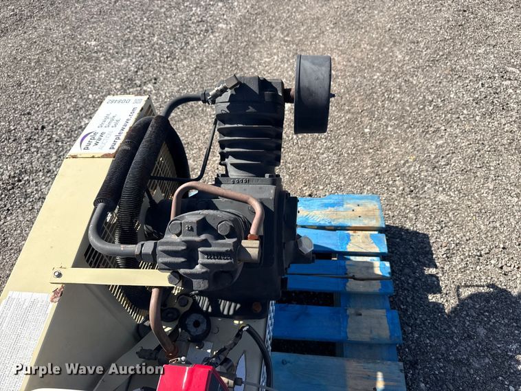image for item DO8482 Ingersoll Rand air compressor