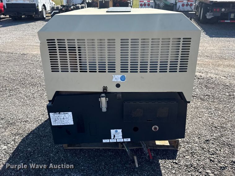 image for item DO8483 2012 Doosan P90BWIRU air compressor