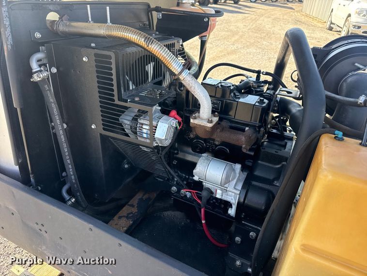 image for item DO8483 2012 Doosan P90BWIRU air compressor