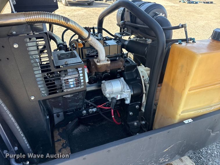 image for item DO8483 2012 Doosan P90BWIRU air compressor