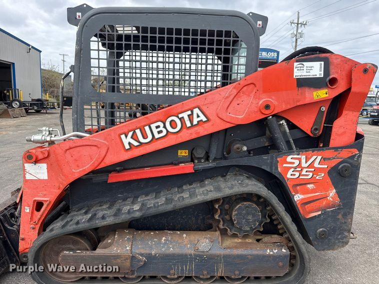 image for item DO8492 2019 Kubota SVL65-2 tracked skid steer loader
