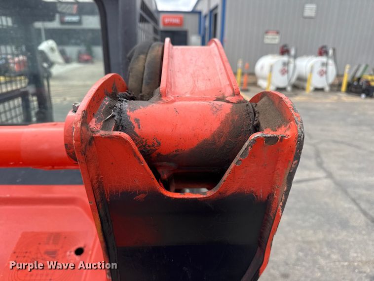 image for item DO8492 2019 Kubota SVL65-2 tracked skid steer loader