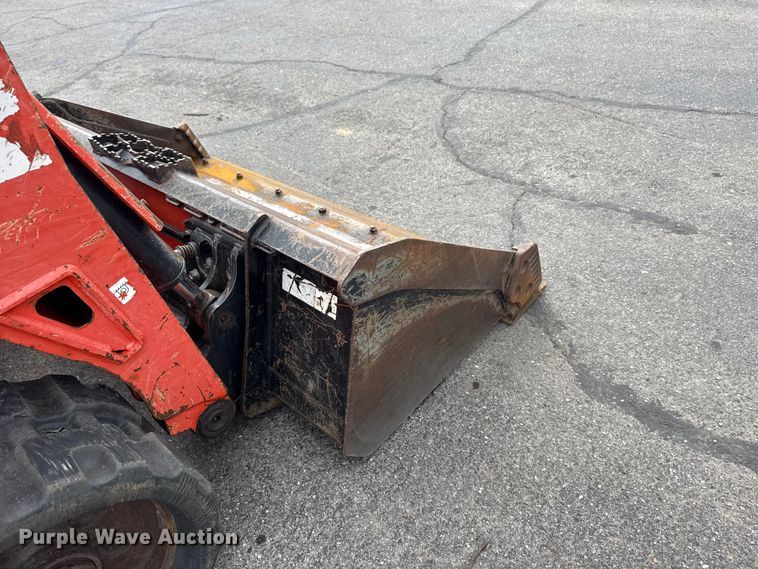 image for item DO8492 2019 Kubota SVL65-2 tracked skid steer loader