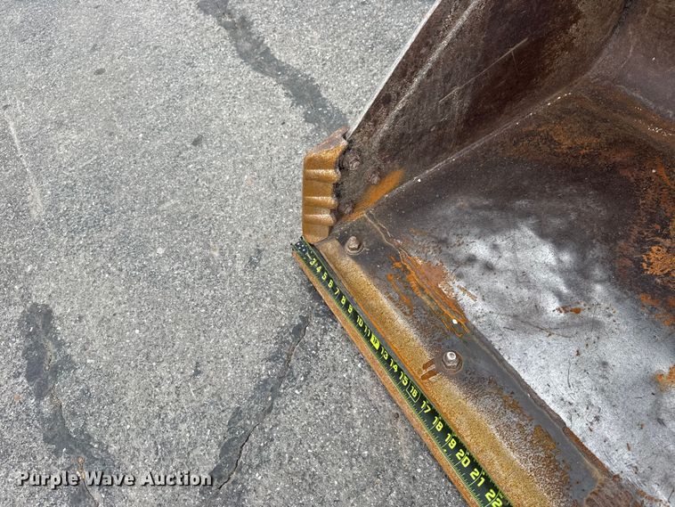 image for item DO8492 2019 Kubota SVL65-2 tracked skid steer loader