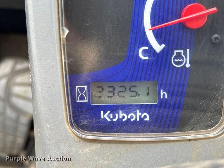 image for item DO8492 2019 Kubota SVL65-2 tracked skid steer loader