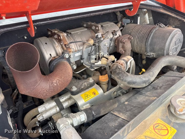 image for item DO8492 2019 Kubota SVL65-2 tracked skid steer loader