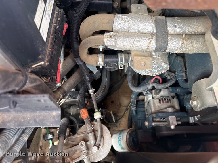 image for item DO8492 2019 Kubota SVL65-2 tracked skid steer loader