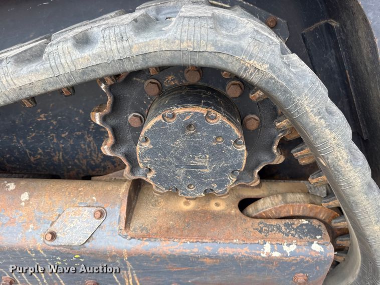 image for item DO8492 2019 Kubota SVL65-2 tracked skid steer loader