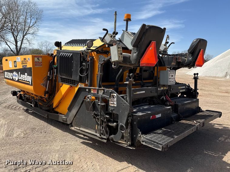 image for item DR0984 LeeBoy 8520C paver