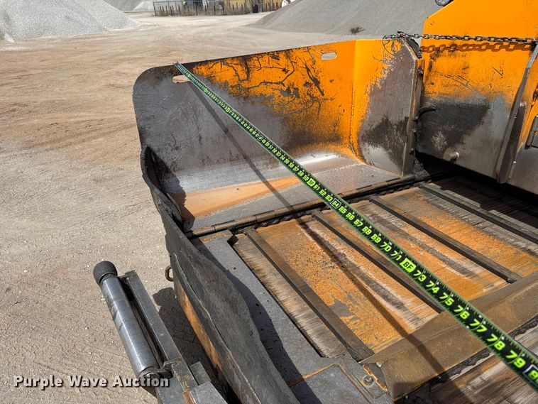 image for item DR0984 LeeBoy 8520C paver