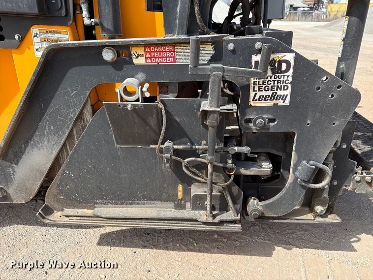 image for item DR0984 LeeBoy 8520C paver