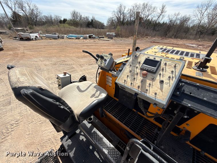 image for item DR0984 LeeBoy 8520C paver