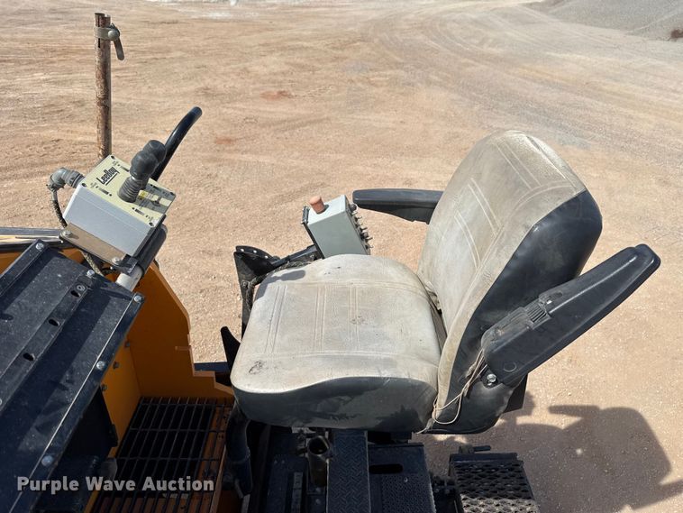 image for item DR0984 LeeBoy 8520C paver