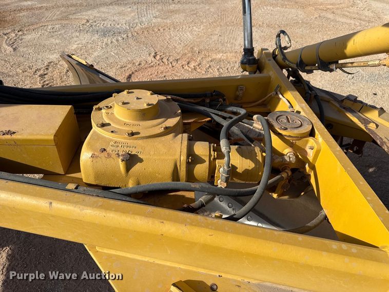 image for item DR0985 2012 Caterpillar 140M2 motor grader