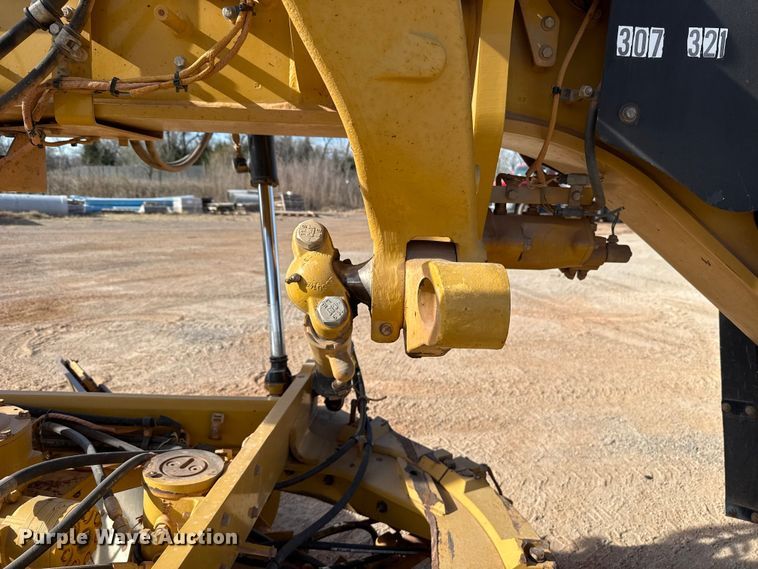 image for item DR0985 2012 Caterpillar 140M2 motor grader