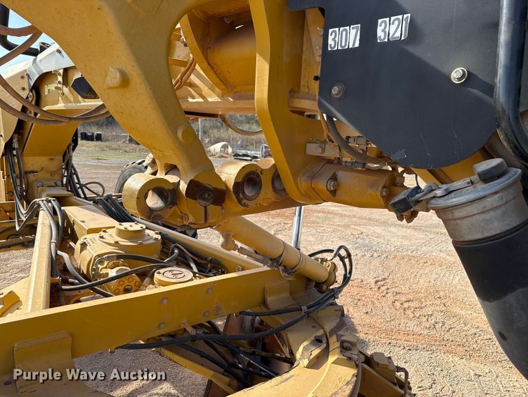 image for item DR0985 2012 Caterpillar 140M2 motor grader