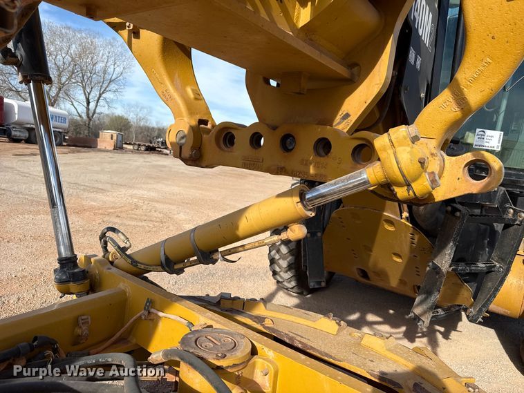 image for item DR0985 2012 Caterpillar 140M2 motor grader