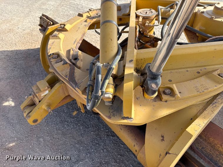 image for item DR0985 2012 Caterpillar 140M2 motor grader